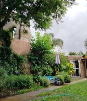 Haedo House | Casa de Familia Pato