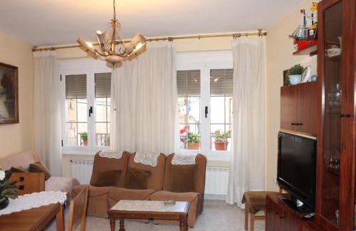 Valdealgorfa House | Casa De La Virginia
