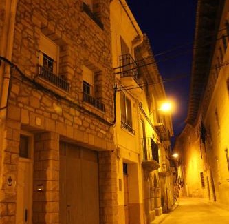 Valdealgorfa House | Casa De La Virginia