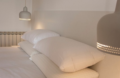 Bolano Apartment | Casa de piedra en la montaña, restaurada como apartamentos turísticos