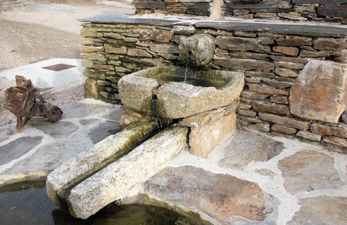 Bolano Apartment | Casa de piedra en la montaña, restaurada como apartamentos turísticos