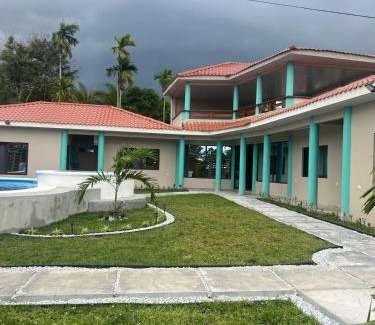 Corozal Villa | Casa de Playa Villa Anabella