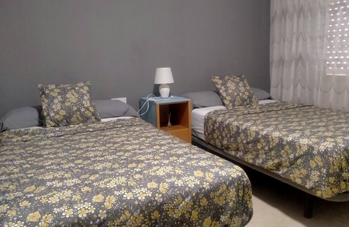 Villarrobledo Bed & Breakfast | Casa de pueblo El Refugio para 8 personas en Villarrobledo- 4 dormitorios 2 baño