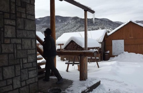 Gura Teghii Hotel | Casa de Vacanta Neagu