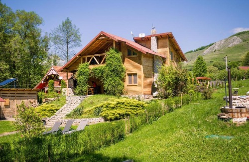 Valisoara Ski Chalet | Casa de vacanta Valisoara