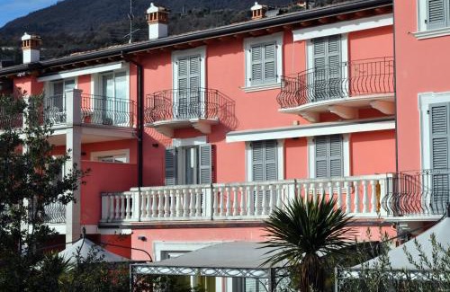 Toscolano Maderno House | Casa dei Limoni