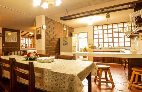 Otavalo House | Casa del Huésped