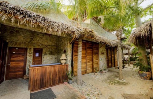 Santa Maria Tonameca House | Casa del Mar AC Rustic design Pool Breakfast