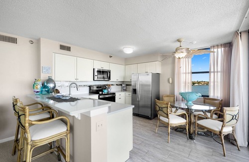 Casa del Mar Condo | Casa Del Mar G-608 | Waterfront Condo with Bay Views + Resort Pool