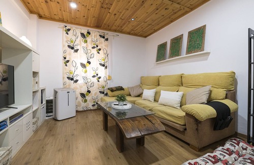Algeciras Ski Chalet | Casa Del Olivo - Two Bedroom Chalet, Sleeps 2