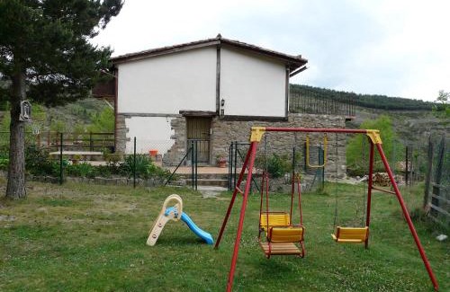 Navalsaz House | Casa del Pinar