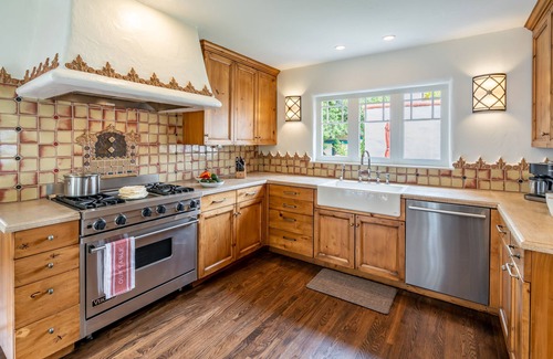 West Mesa House | Casa del Sol - Historic Santa Barbara Adobe