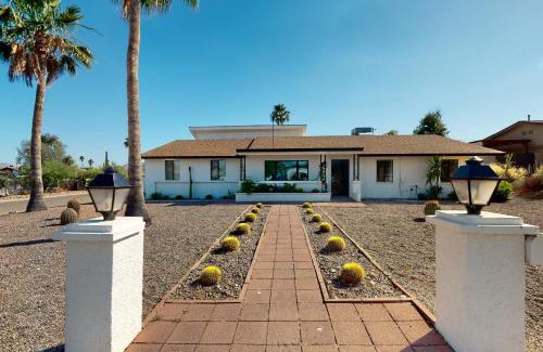 Paradise Valley Village House | Casa Del Sol