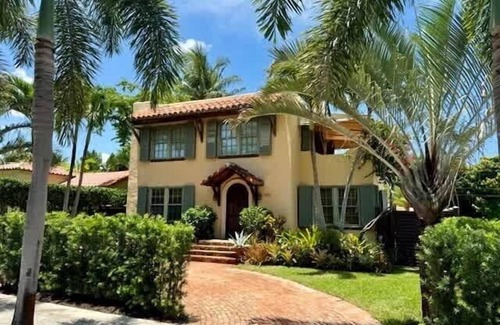 Old Northwood Historic District House | Casa Delfino - Savor Old World Charm with a Lush Poolside Retreat