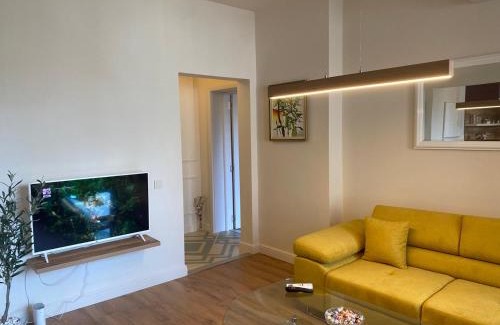 Mladost Apartment | Casa Dell'Arte
