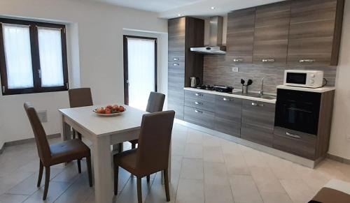 Feriolo Apartment | CASA DELLE ROSE 2