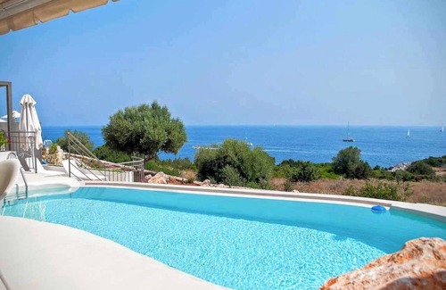 Fiskardo Villa | Casa di GIO sea front stone property, private pool, Fiscardo 500 m