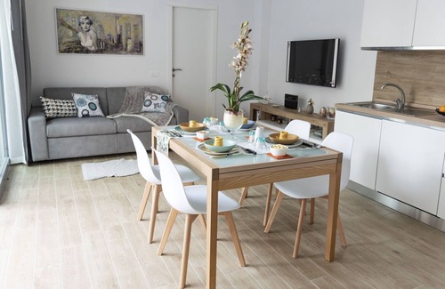 Torre del Lago Puccini Apartment | Casa Di Marty Per 6 by BelcantoVillas