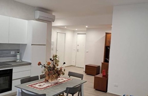 Loano Apartment | Casa di Leo Loano 5 posti letto con AC, WiFi