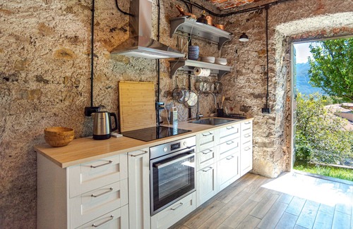 Menaggio House | Casa di Pietra Menaggio, Menaggio, Italy