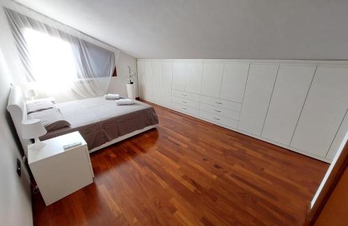 Ponte San Nicolo Apartment | Casa di Vika
