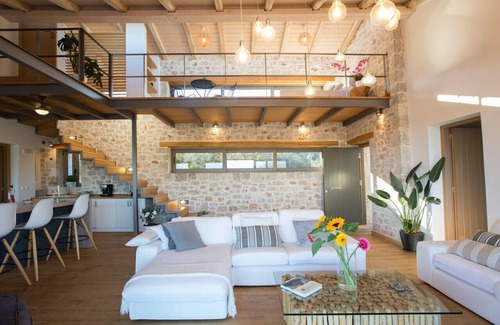 Fternon Villa | Casa Di Vino Luxury & spacious villa with private pool and jacuzzi
