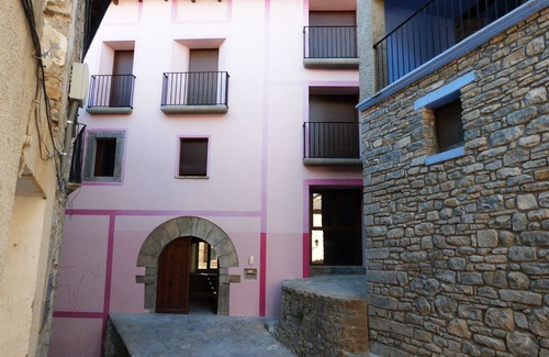 Boltana Apartment | Casa Dieste tourist apartments - Flor de Nieu apartment