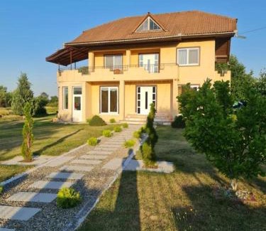 Crasna Villa | Casa din povesti