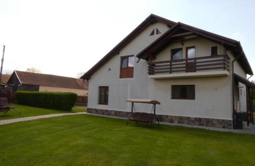 Dragus House | Casa Dragusana