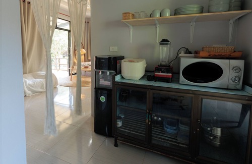 Thong Sala House | Casa Eden Thong Sala Center 2BR 4K TV AC