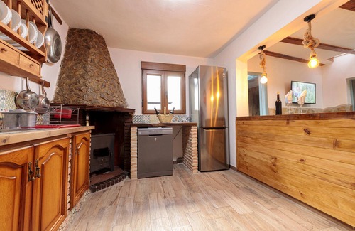 Arbuniel House | Casa El Forestal, Your Place to Disconnect .
