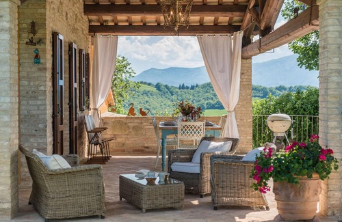 Fermignano Villa | Casa Emanuela 12 - Four Bedroom Villa, Sleeps 12