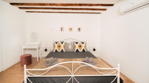 Ravni House | Casa Emiliana