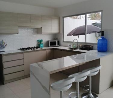 Manta House | Casa en Manta con piscina privada