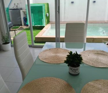 Manta House | Casa en Manta con piscina privada