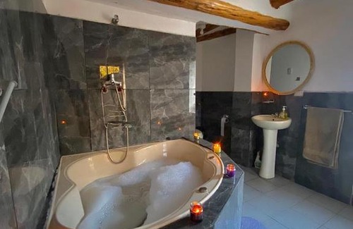 Calca Ski Chalet | Casa en valle sagrado con Jacuzzi, Billar y Horno