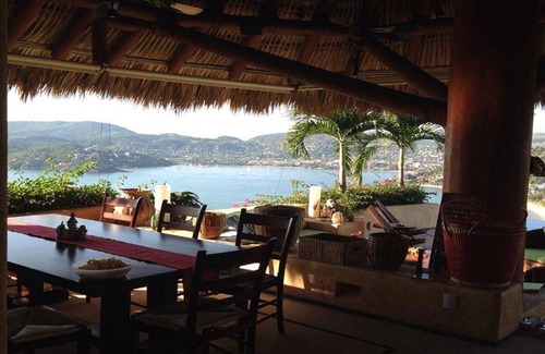 Cerro del Vigia Villa | Casa Encantadora is your dream vacation. Fully staffed with cook, maid & more.