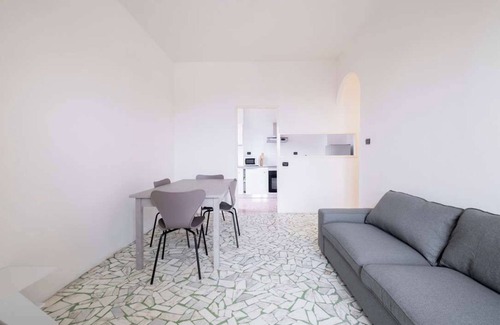 San Donato Apartment | Casa Ermete, modern apartment in Fiera