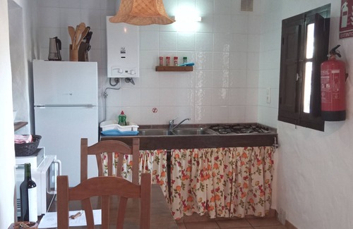 Zahora House | CASA ESFENA 41 m² with pool, bike, kayak, safe and internet WIFI.