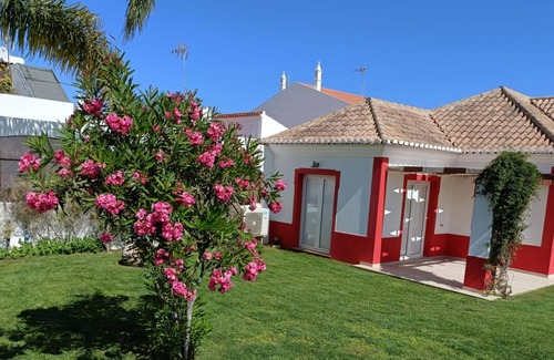 Luz de Tavira Apartment | Casa Évora T2 by YHA