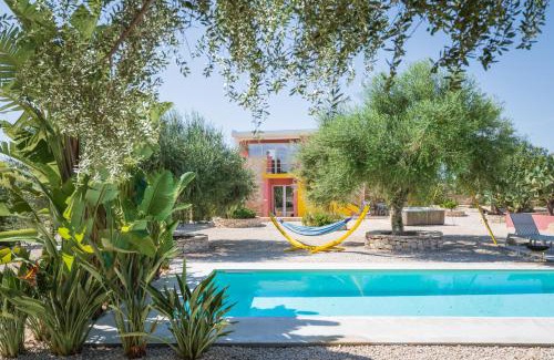 Scicli Villa | Casa Farlisa, antico baglio con piscina