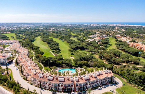 Quarteira Apartment | Casa Feliz - Refurbished Luxury 2 Bed + 2 Bath Apartment in wonderful Vila Sol