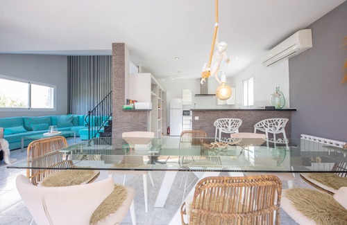 Provensals Villa | CASA FELIZ - Stunning villa with private pool and Free Wifi