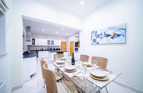 Lagos City Center Villa | Casa Ferrel Casa Ferrel