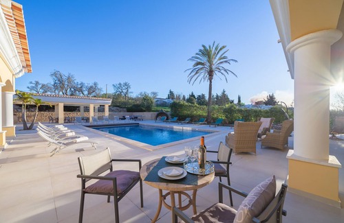 Lagos City Center Villa | Casa Ferrel Casa Ferrel