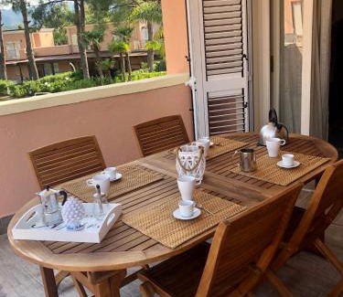 Tonnarella Apartment | Casa FiLu’ a Portorosa Baia dei Delfini