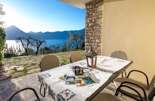 Torri del Benaco Apartment | Casa Francesca
