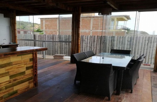 Zorritos Villa | Casa frente al mar con piscina privada, completamente equipada y amoblada.