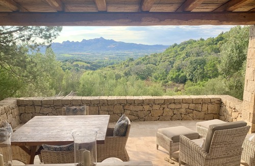 San Pantaleo Villa | Casa Galbo