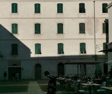 Alghero City Centre Apartment | Casa Galleria al Teatro